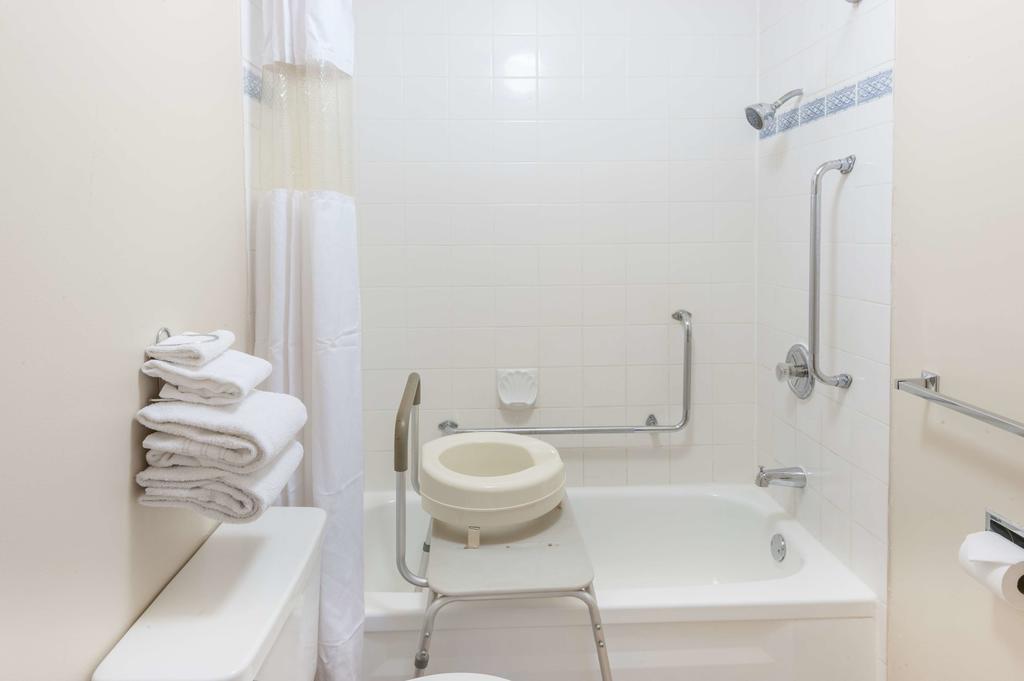 Hotel Super 8 Village
